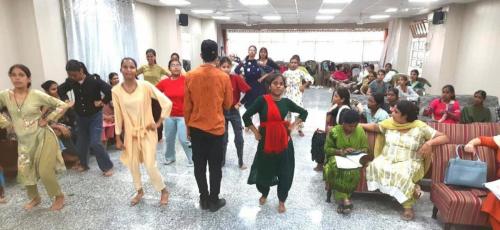 Haryanvi-dance-workshop-organised-by-Dancing-Dolphins-Club-2